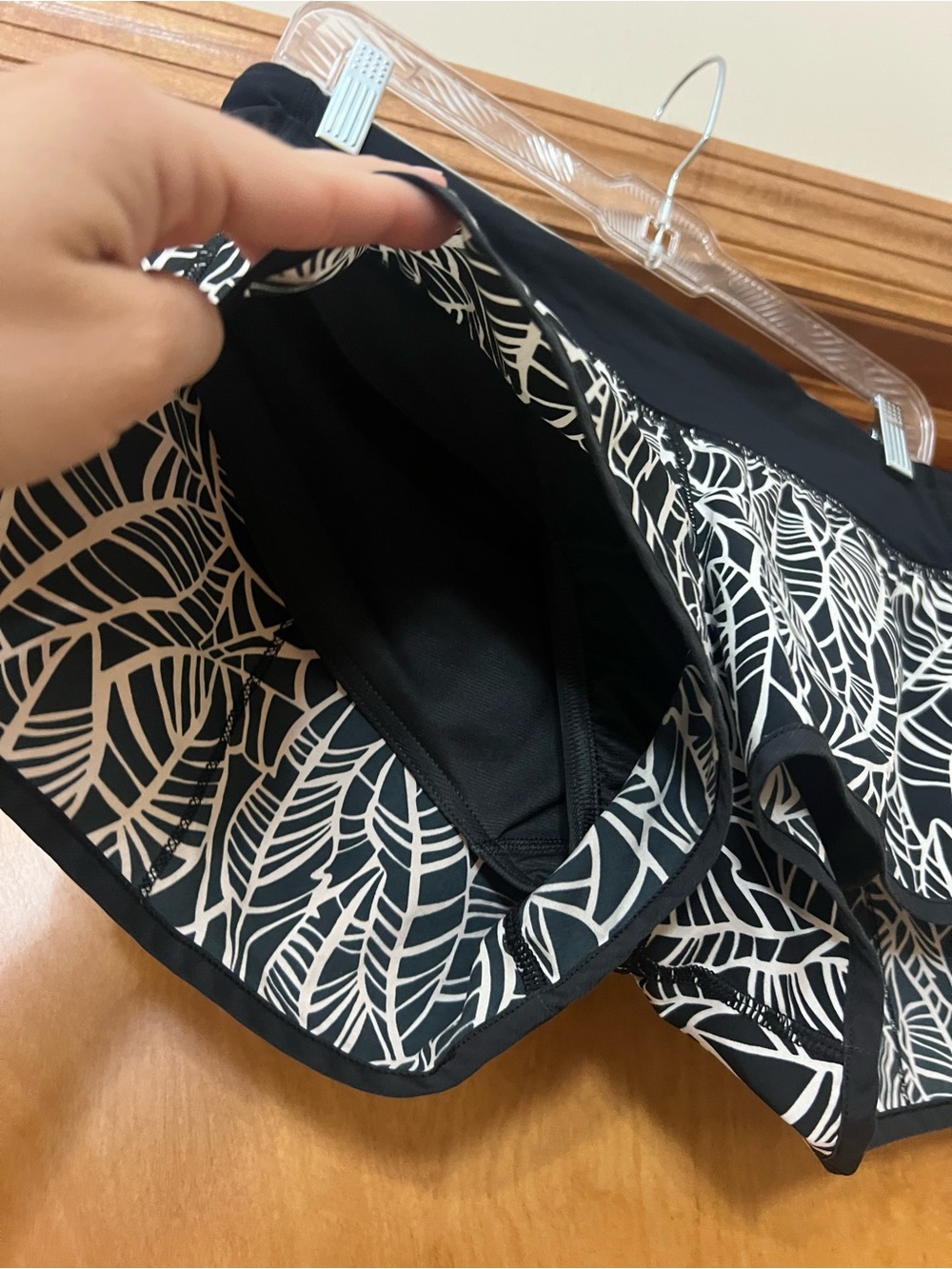 Lululemon Run: Speed Short *2-way Stretch Pretty Palm Black Angel Wing / Black 8 - Picture 5 of 10